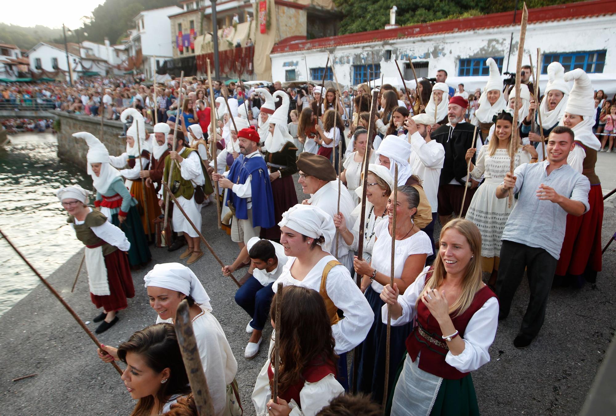 El desembarco de Carlos V en Tazones, así es la gran recreación histórica de Villaviciosa