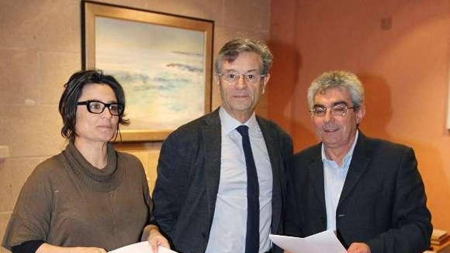 Laura Seara, Francisco Rodríguez y Raúl Fernández, en la CEO.  // I.O.
