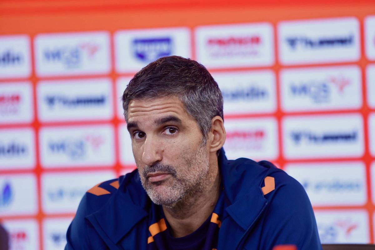 Rubén Burgos, en rueda de prensa.