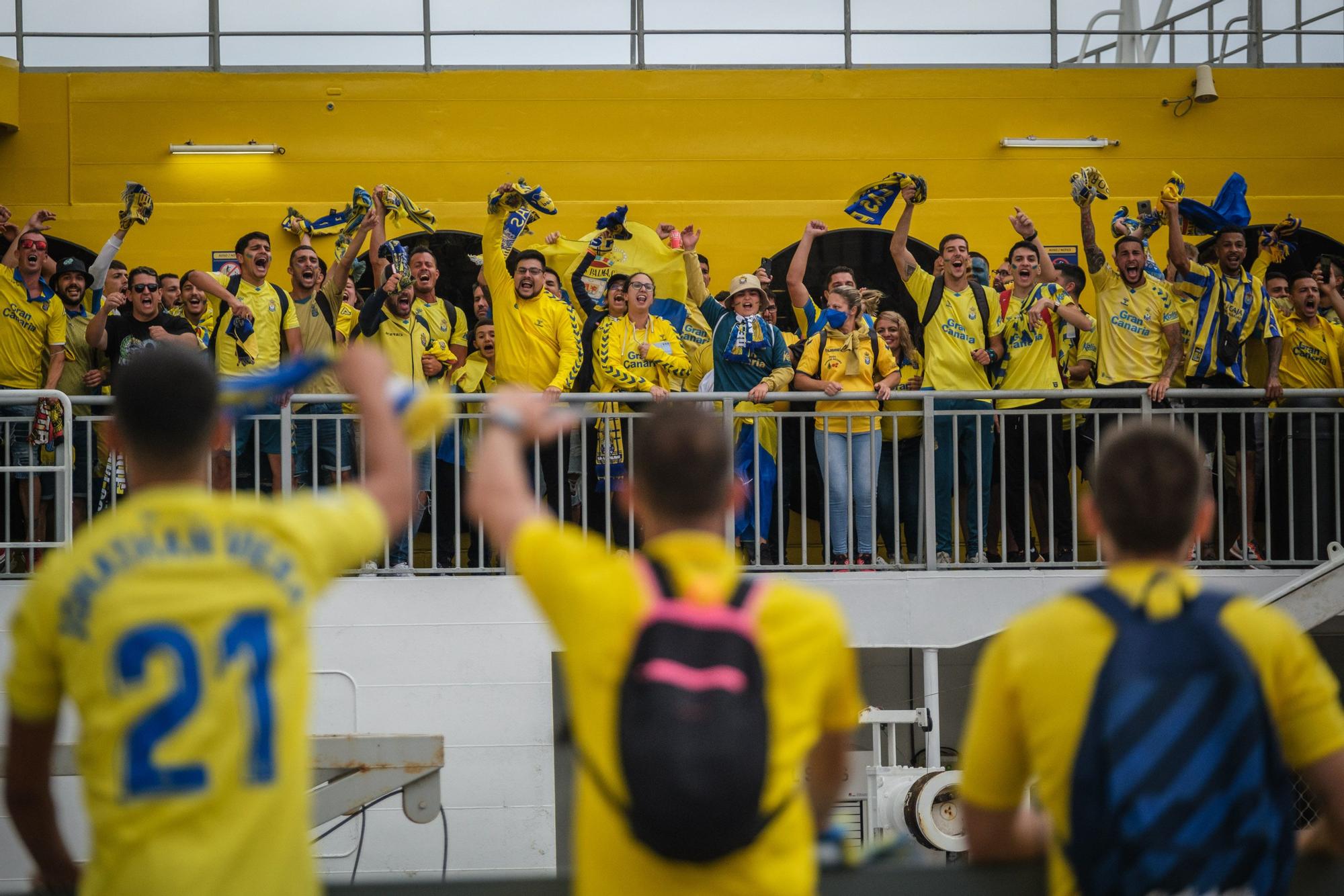 Ambiente previo del playoff entre CD Tenerife-UD Las Palmas