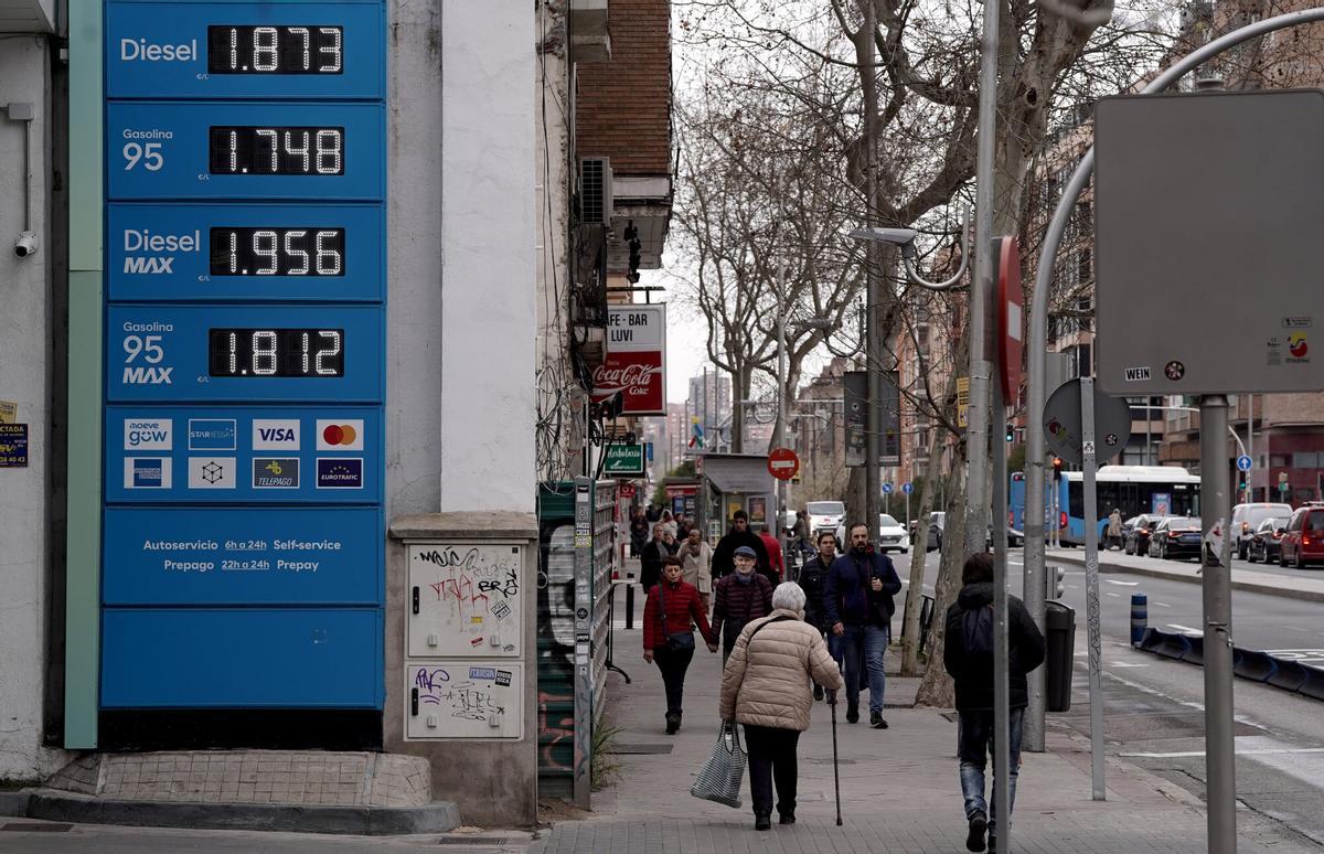 El conflicto entre Irán, Israel y Estados Unidos dispara el coste del combustible.