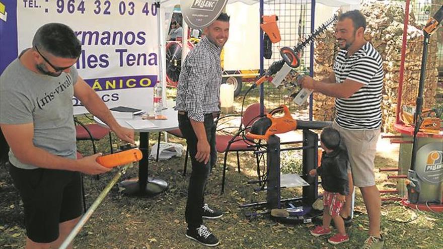 Tradición agrícola y cultura, en la feria de Albocàsser