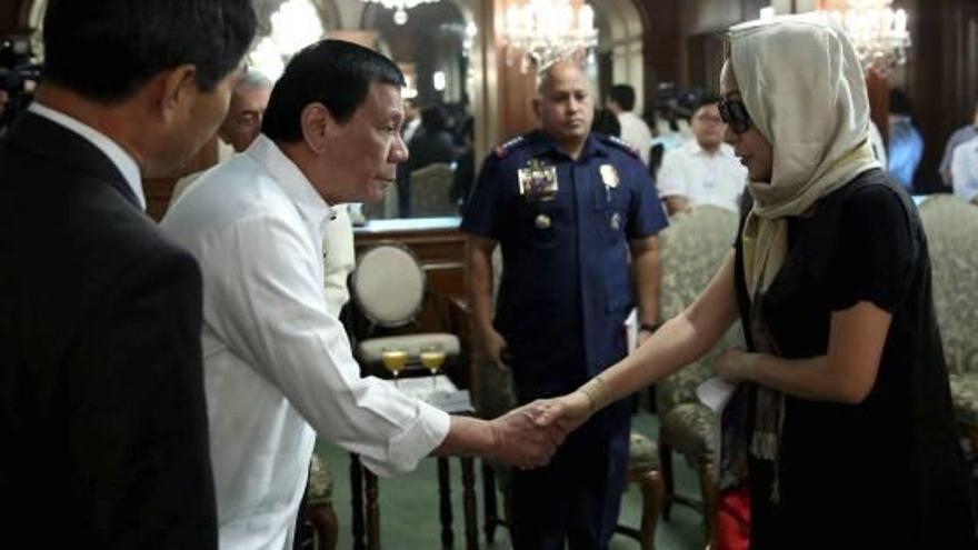 Filipines El president suspèn la seva polèmica guerra contra les drogues