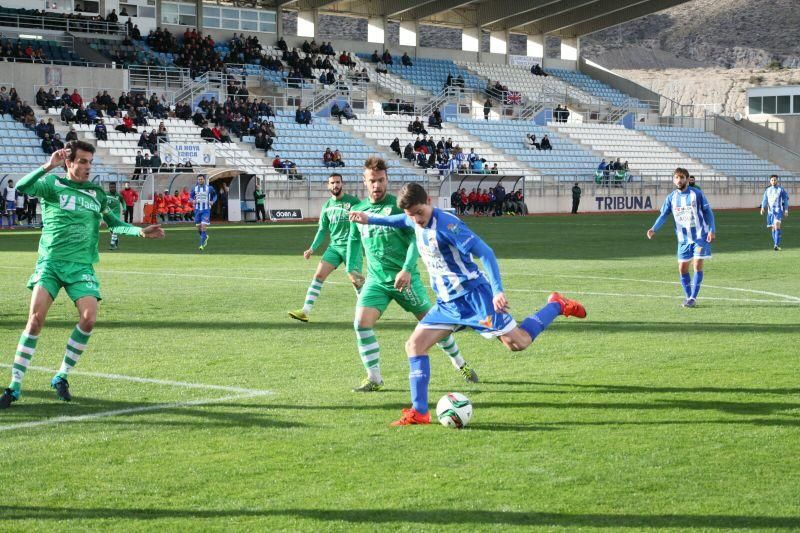 Partido entre La Hoya y el Linares