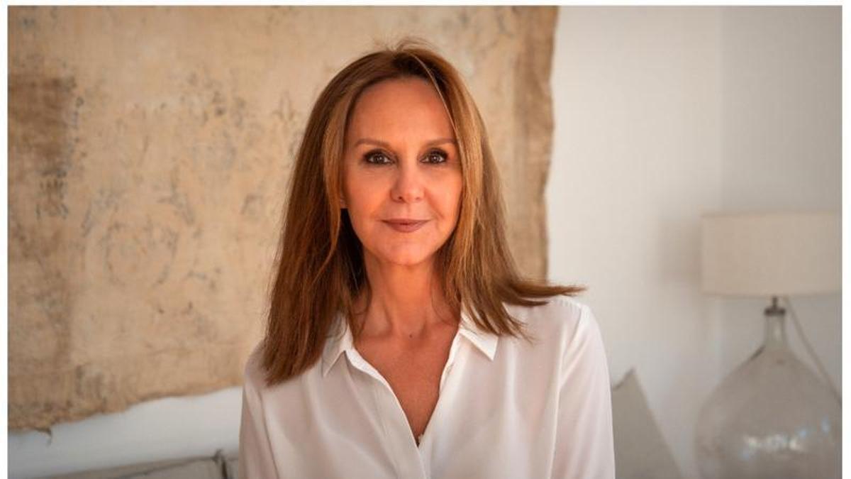 La escritora María Dueñas.