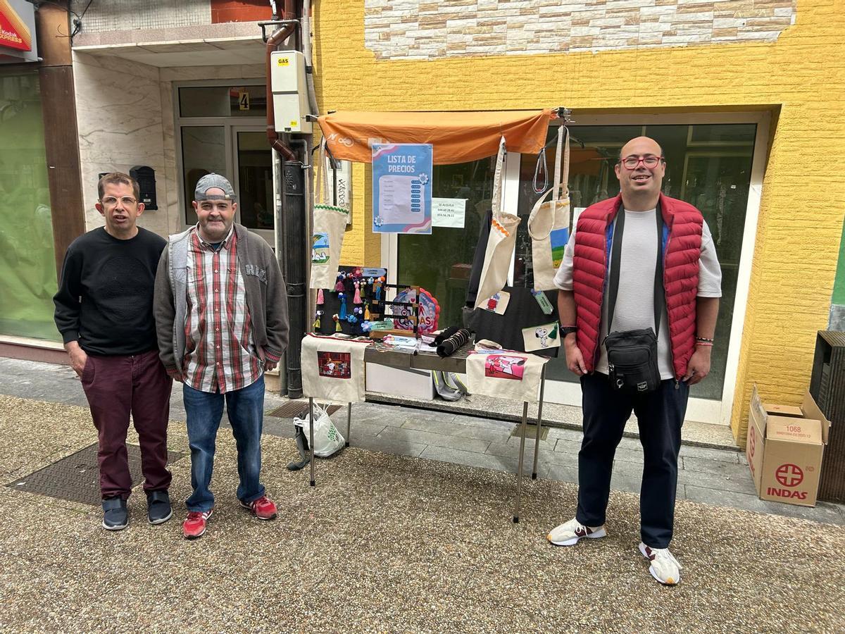Por la izquierda, Beni Abad, Humbero Díez y Fernando Peña.