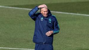 Zidane tiene mucho en lo que pensar