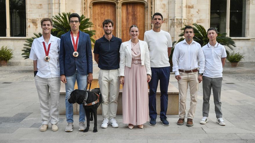 El Govern rinde homenaje a los paralímpicos de Baleares en París