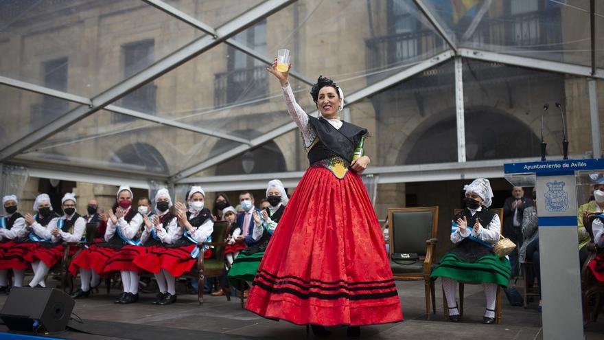 Rossy de Palma ejerce de musa del Bollo de Avilés