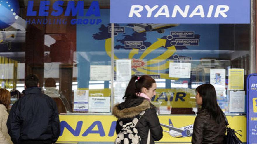 Ryanair se estrena en Asturias con rutas a Madrid y Barcelona