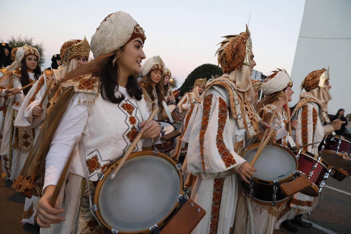 EN IMÁGENES: La llegada del Cartero Real a Salinas