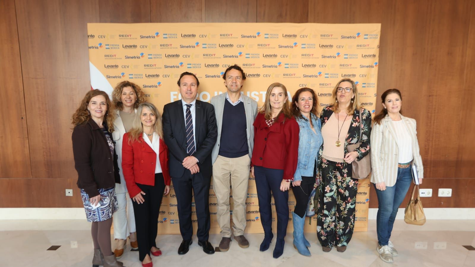 Los retos de la industria y la logística en la Comunitat Valenciana a debate