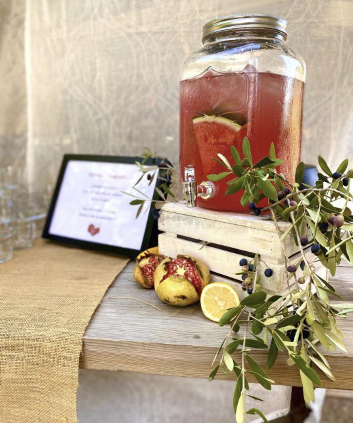 l Beim „Welcome Drink“ zählen die Farbe und die Details. l Die Eventmanagerin Carolina Trujillo kommt aus Kolumbien.