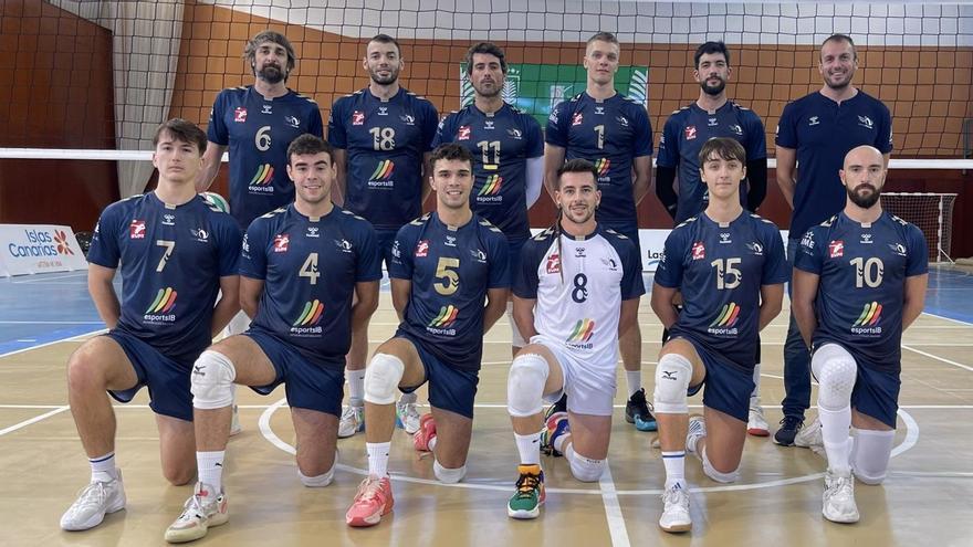 Formación del Voley Palma en Gran Canaria para medirse al San Roque