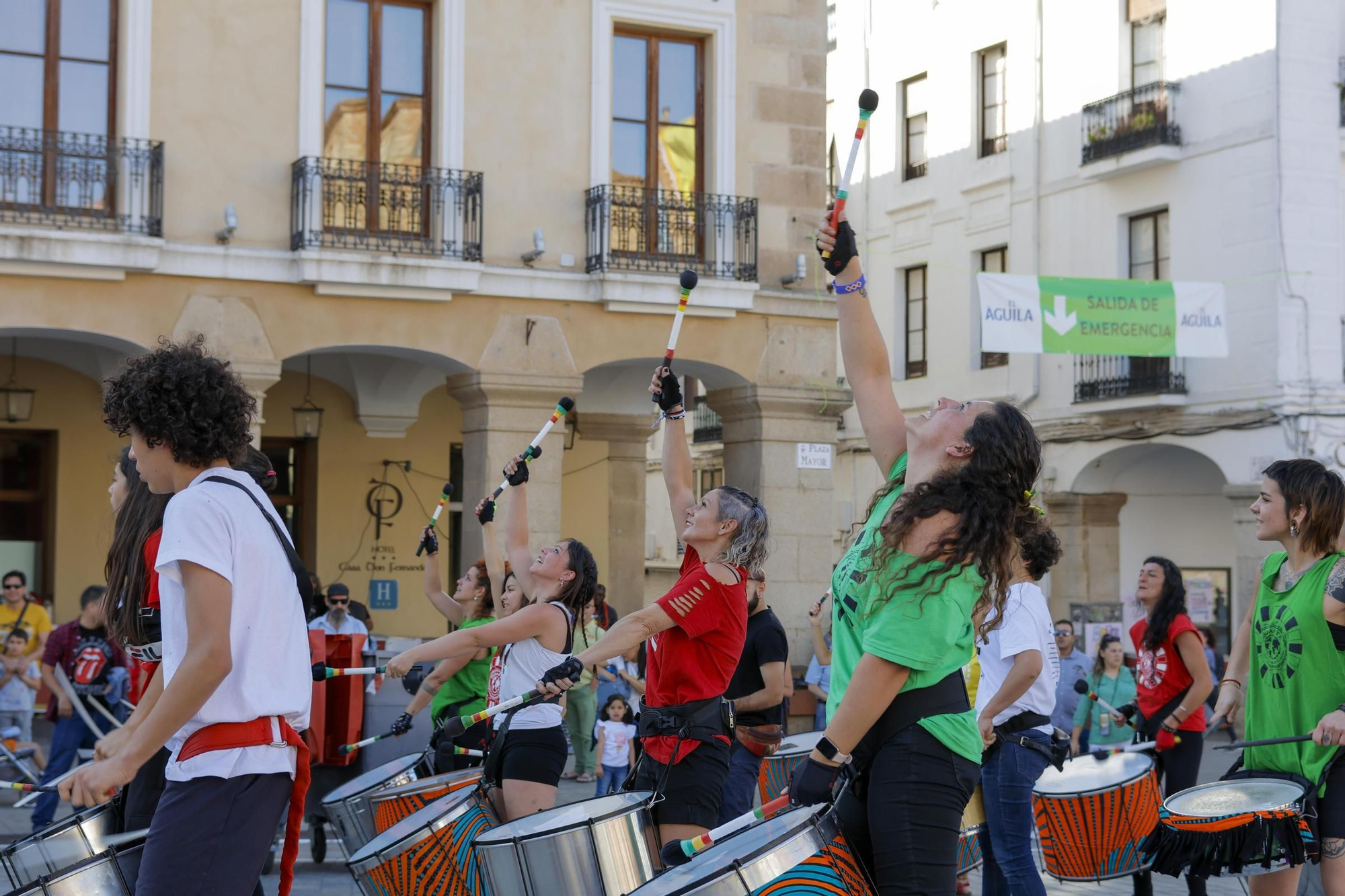 Así fue el primer día del festival Womad en Cáceres