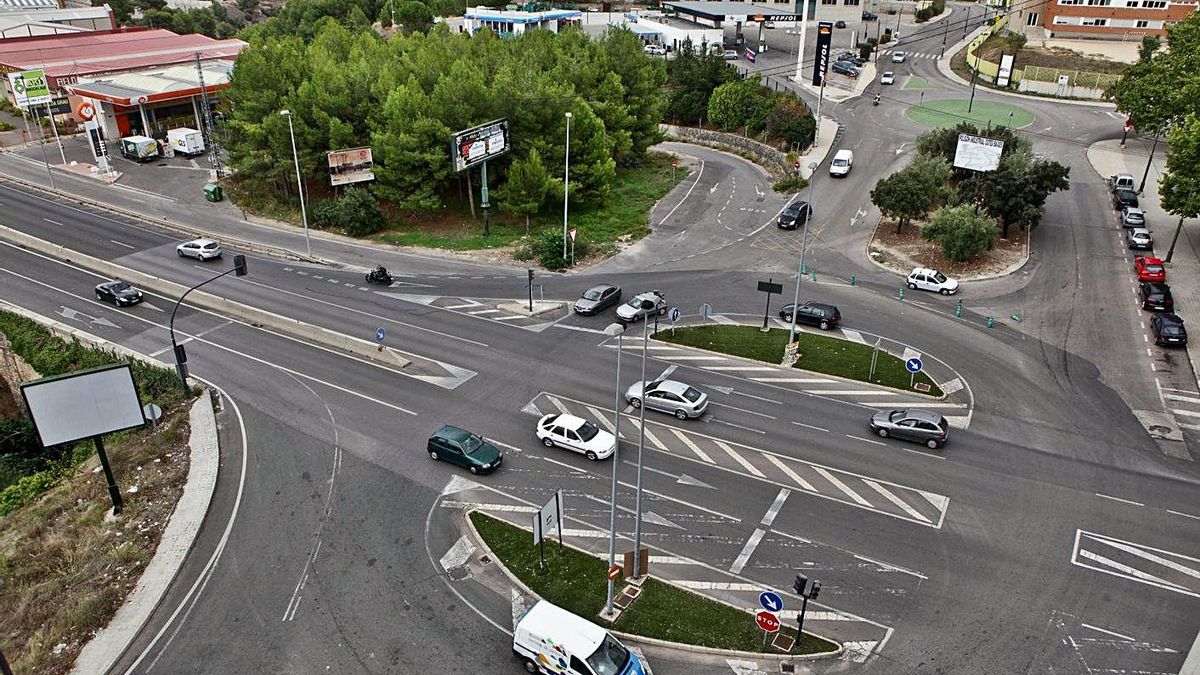 Place where the new roundabout will be built in the north access to the city. Place where the new roundabout will be built in the north access to the city.