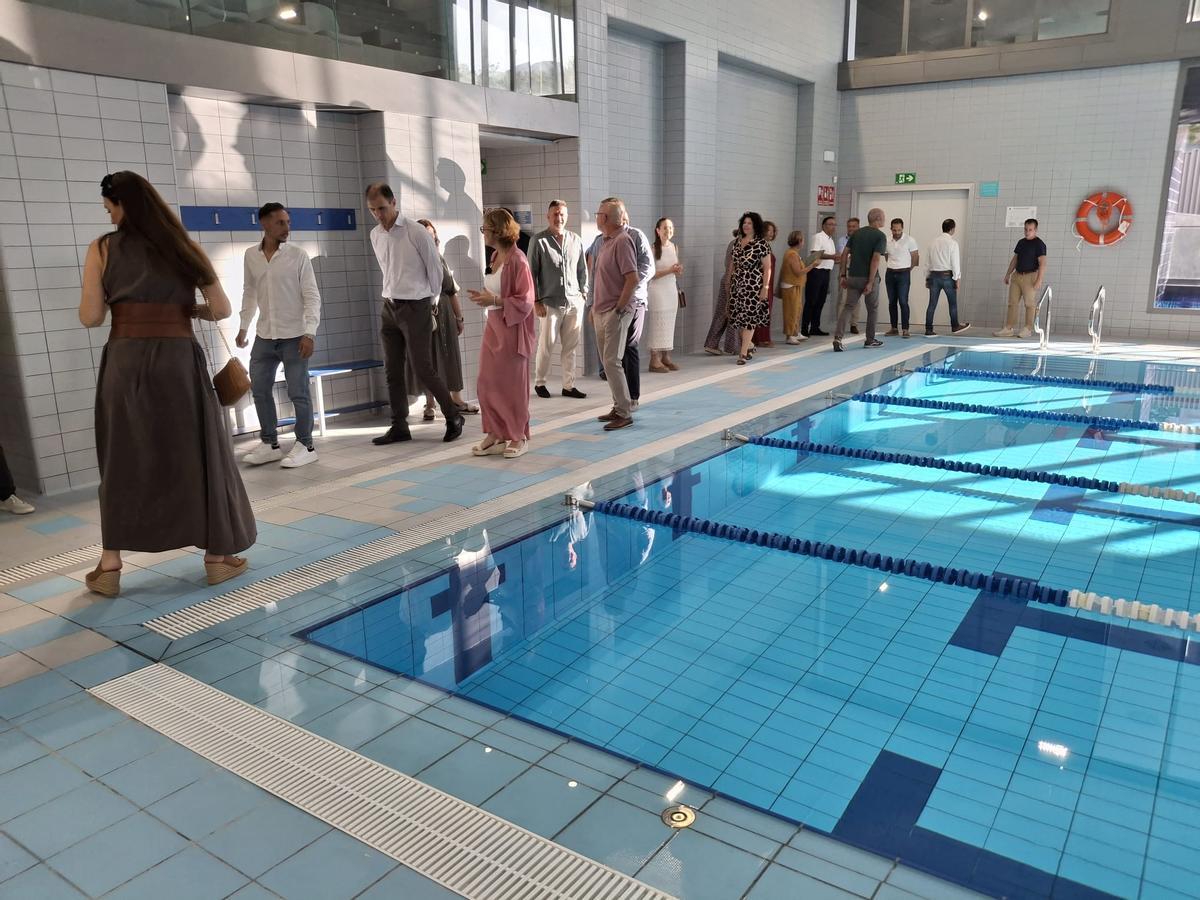 Día histórico en Xàbia: abre la piscina climatizada tras más de 20 años de reivindicarla (imágenes)