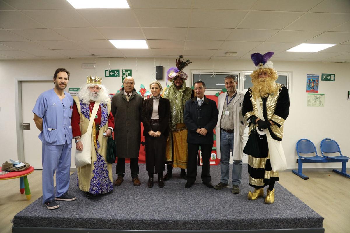Fotogalería | Visita de los Reyes Magos al Hospital Virgen Macarena