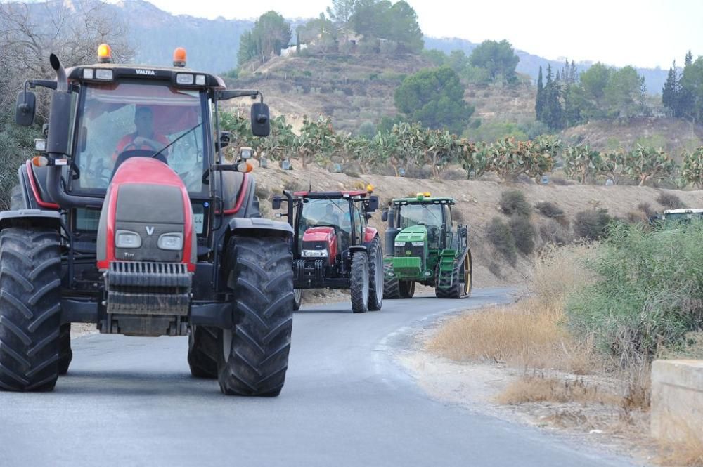 La protesta de agricultores a su paso por el Garru