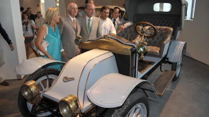 El Alcalde visita las obras del museo automovilístico