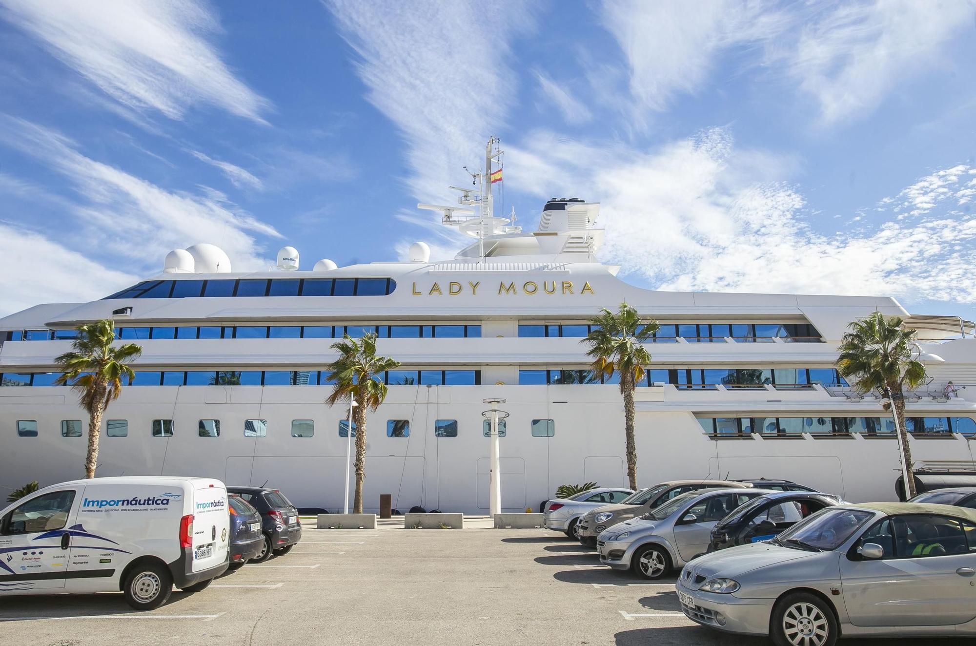 Lady Moura: el yate de las Mil y una Noches fondea en Alicante