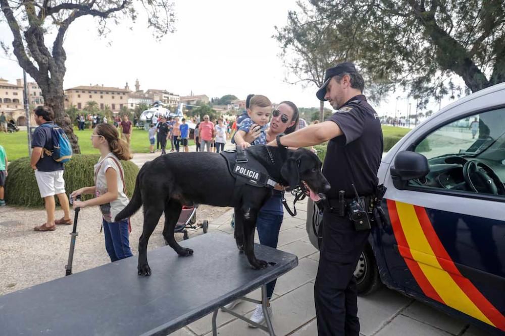 Diada de la Policía Nacional en el Parc de la Mar