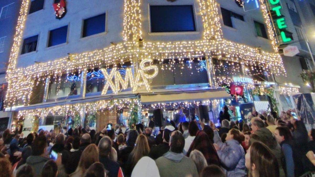 Encendido de luces de Navidad en el Hotel Hollywood.
