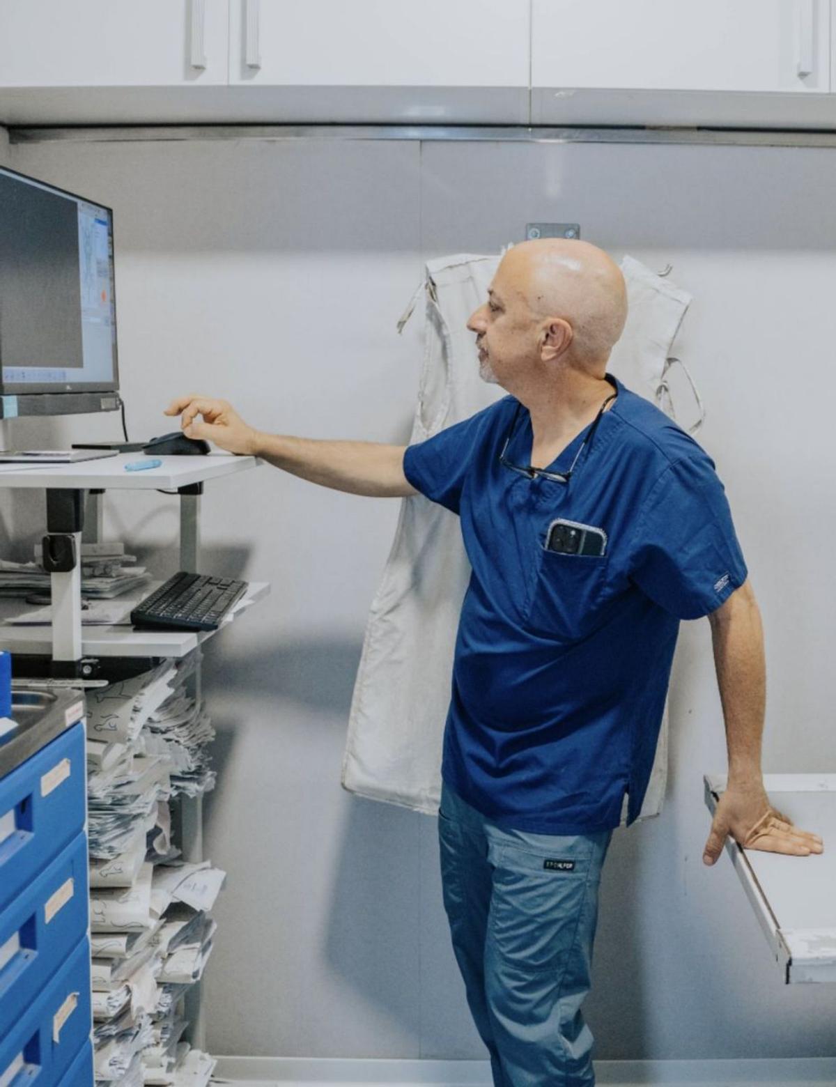 Fernando Ribas del Río es el veterinario fundador de la Clínica Veterinaria San Jorge.