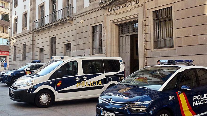 Sede de la Audiencia Provincial de Pontevedra. |   // RAFA VÁZQUEZ