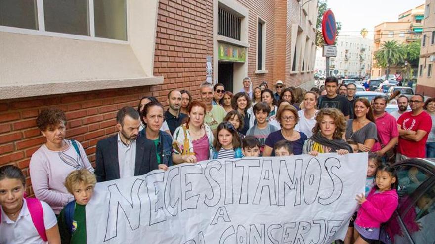 El Defensor del Pueblo admite la queja del Arias Montano de Badajoz por el conserje