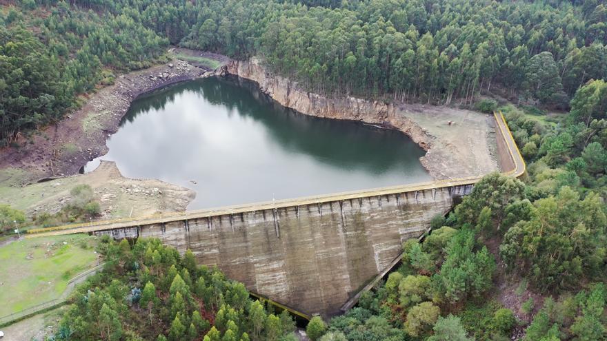 La electricidad con gas crece un 30% y un 140% con carbón por la sequía en Galicia