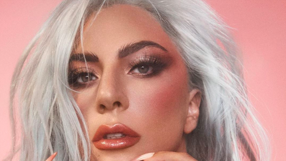 Lady Gaga presenta su nuevo producto de maquillaje de Haus Laboratories