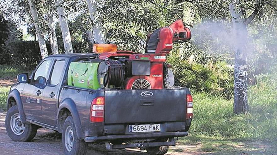 Más fumigaciones contra los mosquitos en el Arenal
