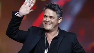 Los fans de Alejandro Sanz se vuelcan con el cantante en su lucha contra la enfermedad: "No estás solo"