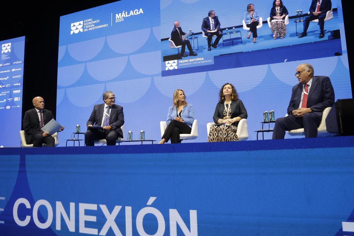 El gran repte d'obrir al mar les ciutats i l'economia del Mediterrani El gran repte d'obrir al mar les ciutats i l'economia del Mediterrani