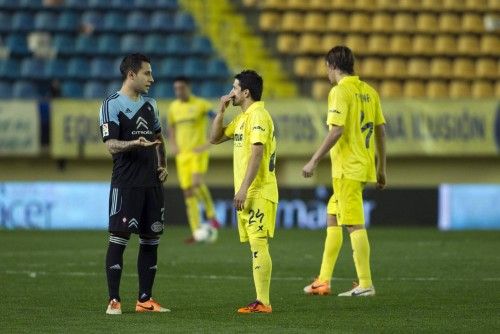 Lanzamiento de un bote de humo en el Villarreal-Celta