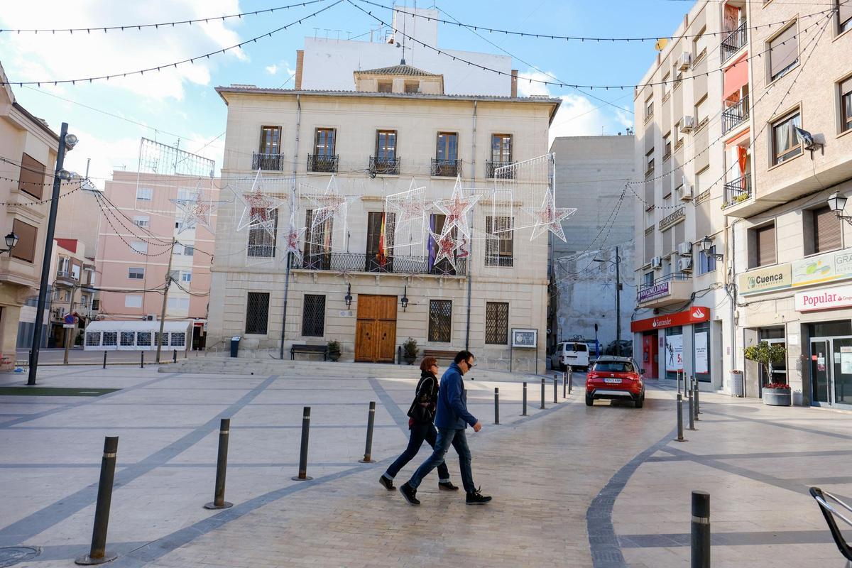 El Ayuntamiento de Monóvar.