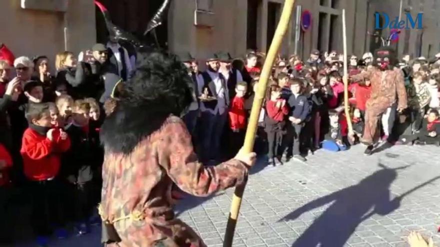Sant Antoni 2018: So tanzen die Teufel in Sant Llorenç