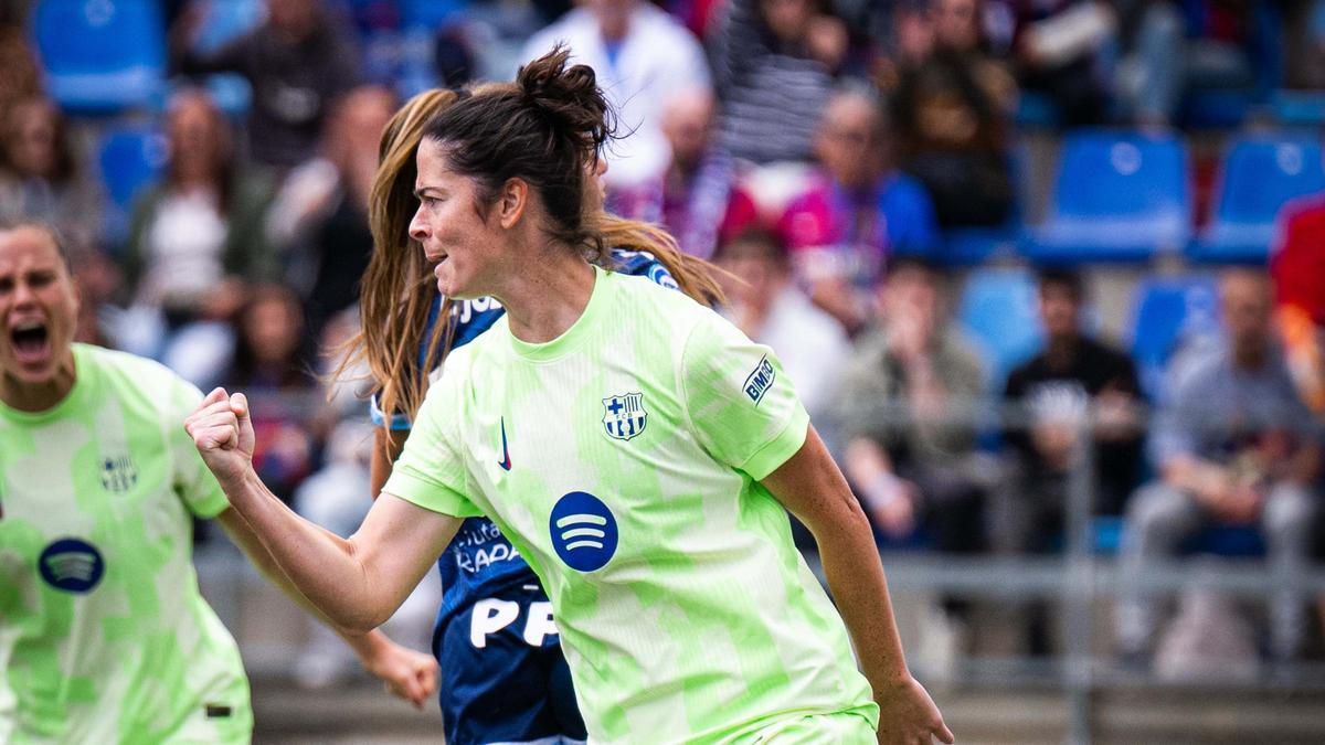 Marta Torrejón celebra su gol contra el Levante Badalona