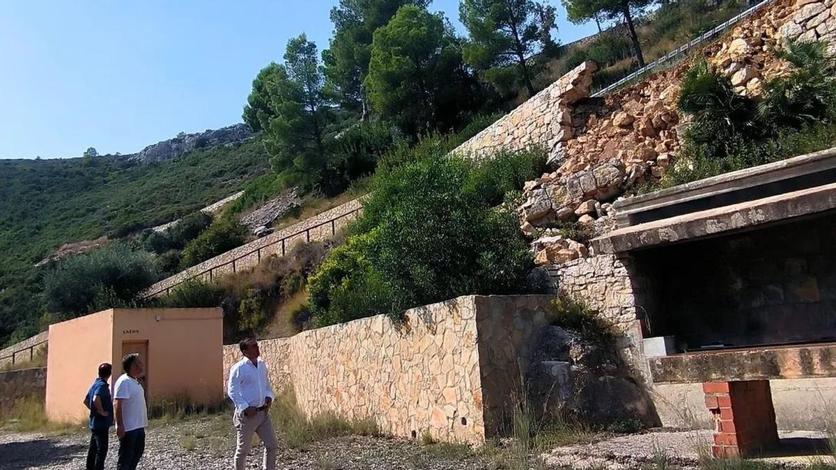 Peñíscola adjudica las obras de reconstrucción de los muros en los alrededores de la ermita de Sant Antoni.