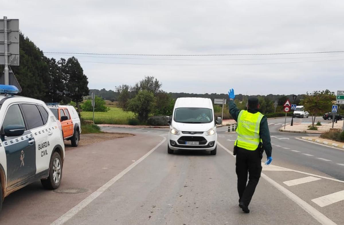 El hombre fue detenido por la Guardia Civil.