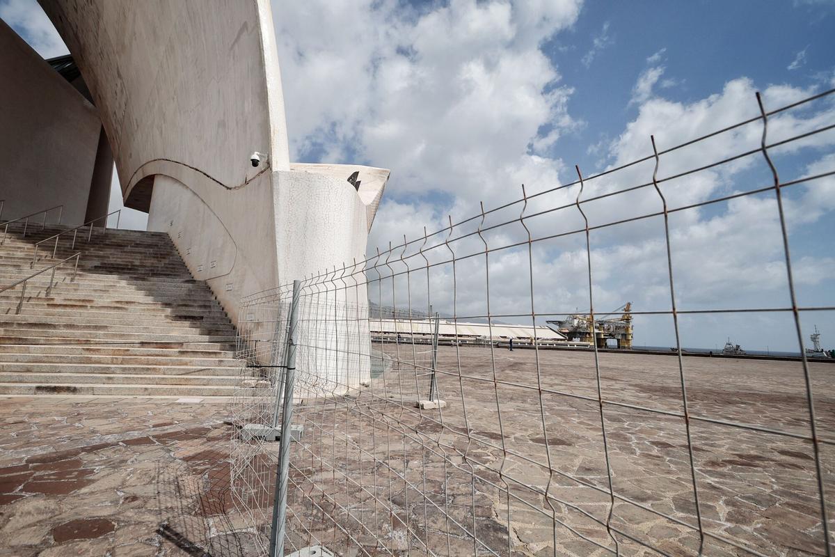 Mal estado de la fachada del Auditorio