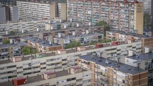 Bloques de viviendas en el barrio de La Mina, en Sant Adrià de Besòs.
