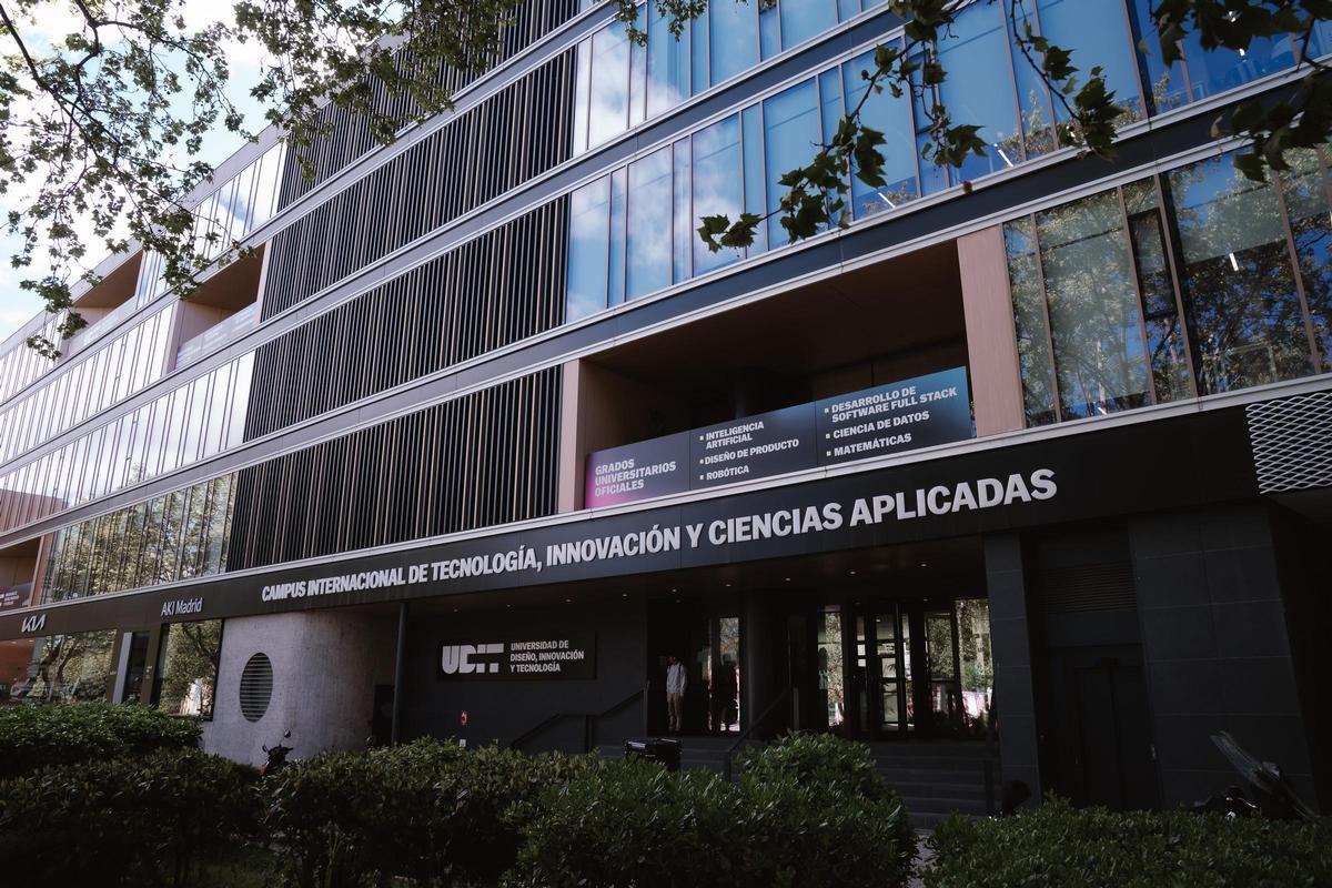 Fachada del Campus Internacional de Tecnología, Innovación y Ciencias Aplicadas de UDIT.