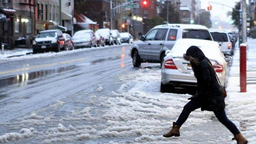 Al menos tres muertos tras una inesperada nevada en la costa este de EEUU