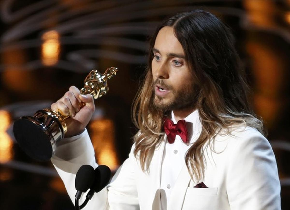 Jared Leto, millor actor secundari pel seu paper a ’Dallas Buyers Club’, durant el seu discurs, aquest dilluns. Jared Leto, millor actor secundari pel seu paper a ’Dallas Buyers Club’, durant el seu discurs, aquest dilluns.