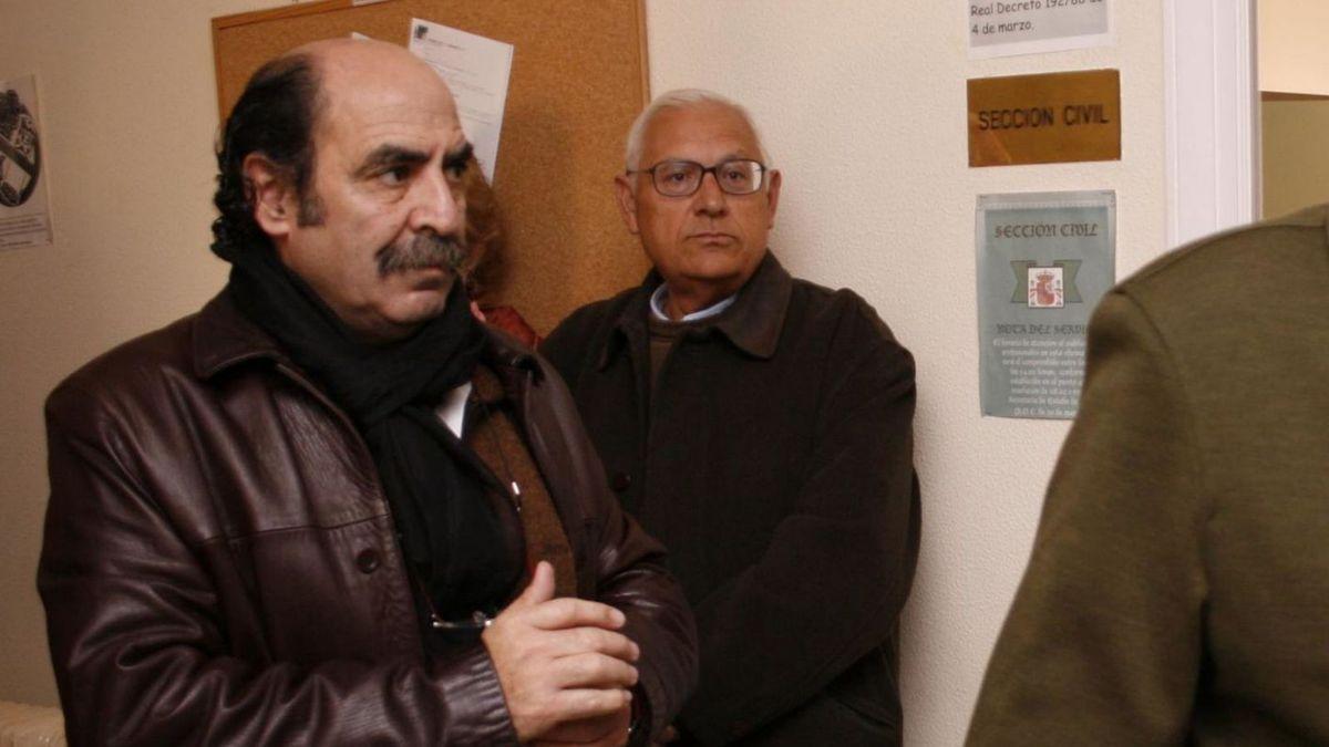 Cecilio Lera entra a un juicio por lesiones a un ciudadano en el que se le condenó a una multa. / JOSE LUIS FERNÁNDEZ