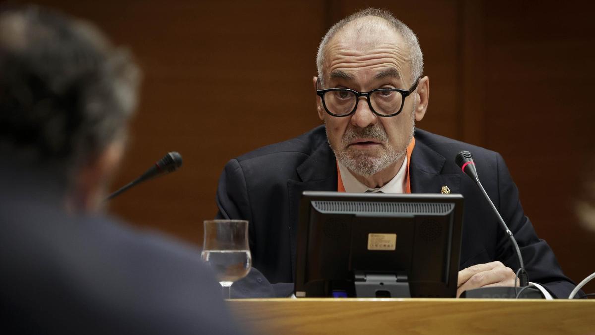 José María Lozano, presidente del Consell de Cultura, este martes en las Corts.