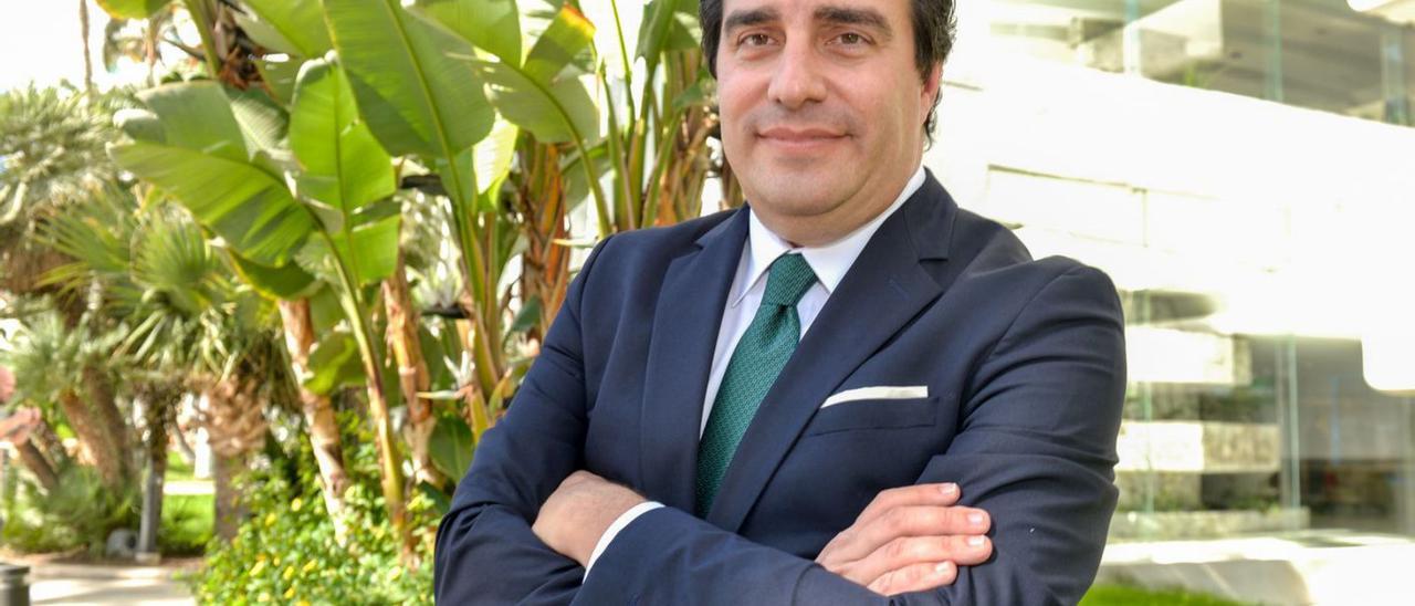 El presidente del Colegio Oficial de Profesionales en Turismo, Daniel Celis. | |