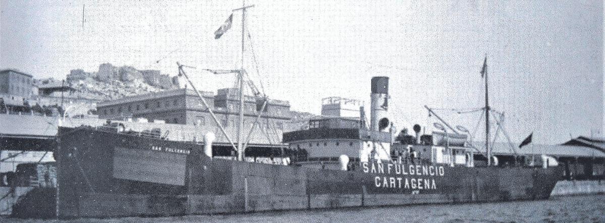 Vapor San Fulgencio atracado en el muelle de Alfonso XII de Cartagena.
